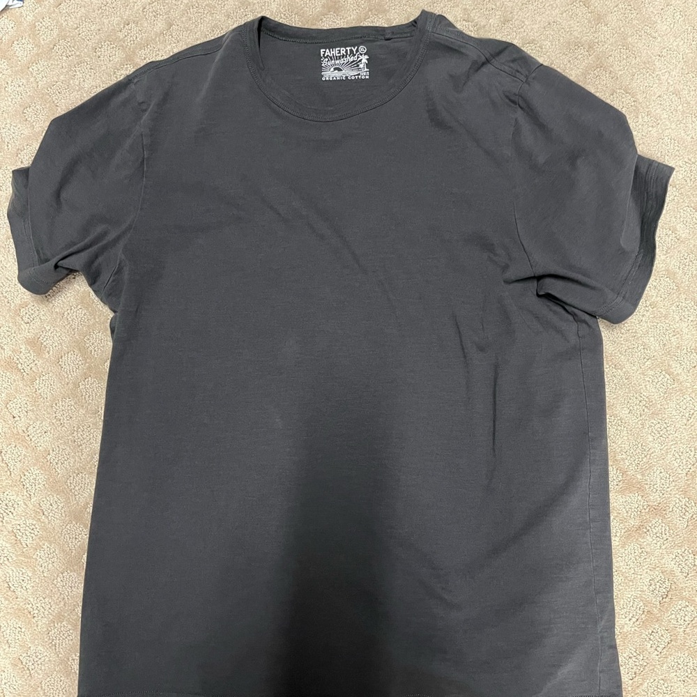 Faherty Sunwashed Organic Cotton Tee - Charcoal Gray XL
